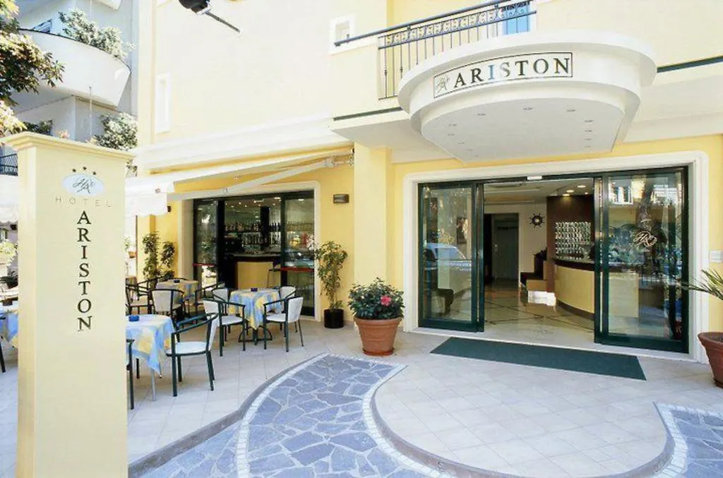 Hotel Ariston Мизано-Адриатико